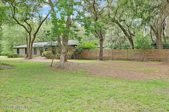 17222 EAGLE BEND Boulevard, Jacksonville, FL 32226