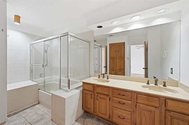 1104 Riverchase Lane 203, Arlington, TX 76011