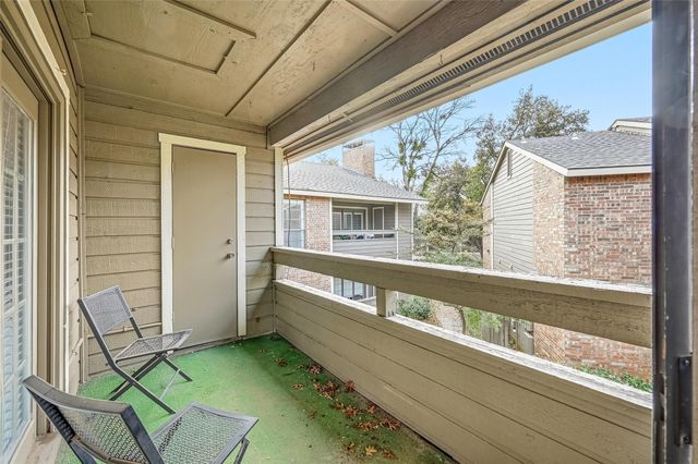 1104 Riverchase Lane 203, Arlington, TX 76011