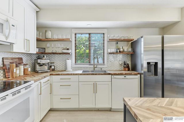 12555 Yates Street, Omaha, NE 68164