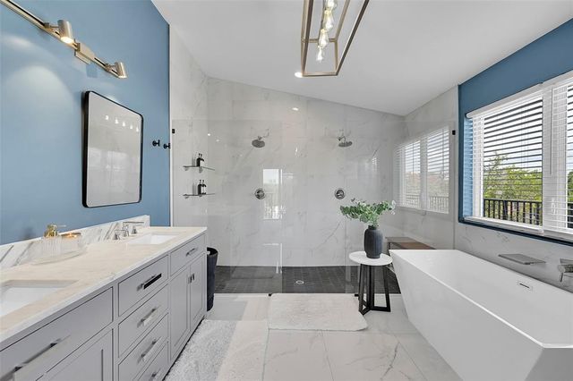 640 NE 17th Way, Fort Lauderdale, FL 33304