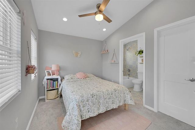 640 NE 17th Way, Fort Lauderdale, FL 33304