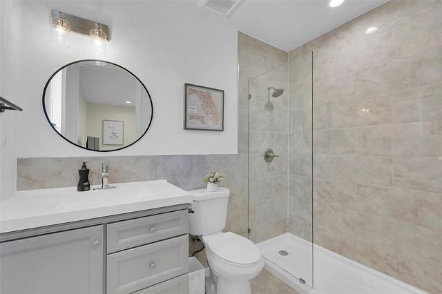 640 NE 17th Way, Fort Lauderdale, FL 33304