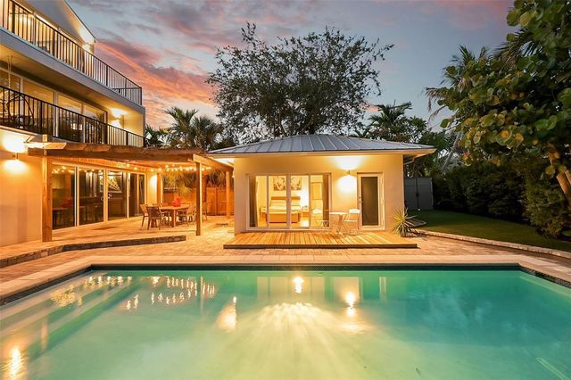 640 NE 17th Way, Fort Lauderdale, FL 33304