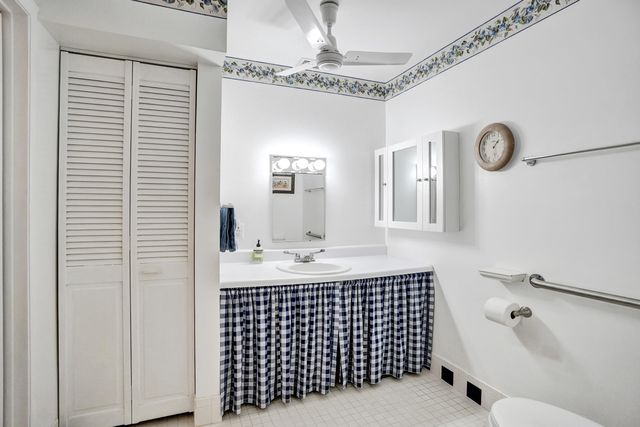 10127 41st Terrace S 211, Boynton Beach, FL 33436