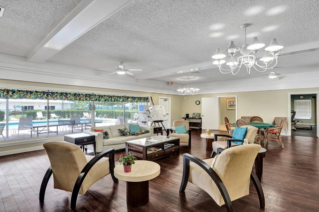 10127 41st Terrace S 211, Boynton Beach, FL 33436