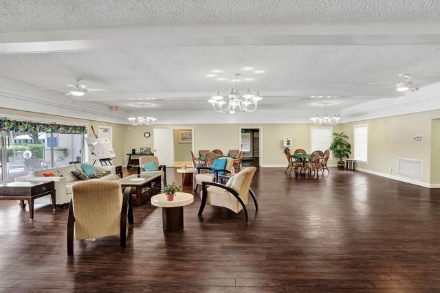 10127 41st Terrace S 211, Boynton Beach, FL 33436