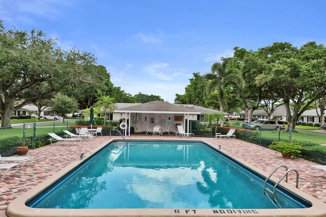 10127 41st Terrace S 211, Boynton Beach, FL 33436