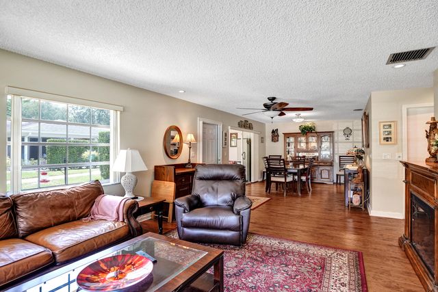 10127 41st Terrace S 211, Boynton Beach, FL 33436