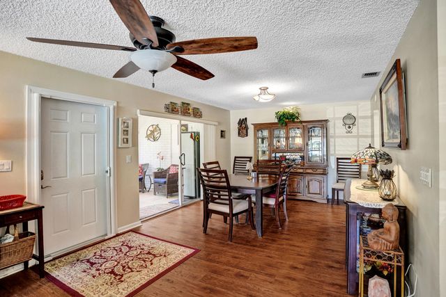 10127 41st Terrace S 211, Boynton Beach, FL 33436