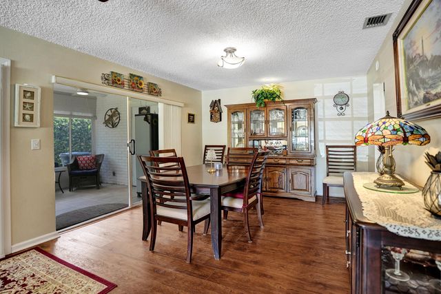 10127 41st Terrace S 211, Boynton Beach, FL 33436