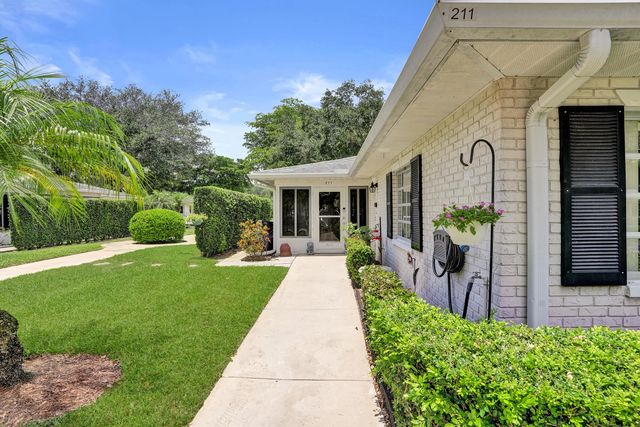 10127 41st Terrace S 211, Boynton Beach, FL 33436