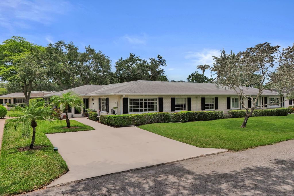 10127 41st Terrace S 211, Boynton Beach, FL 33436