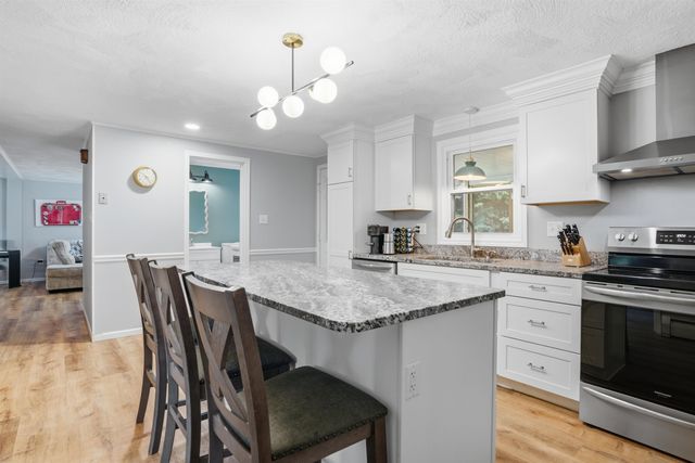 35 Salisbury Road, Keene, NH 03431