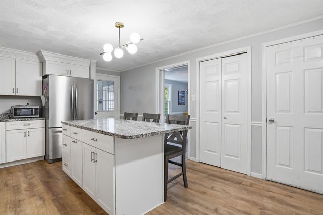 35 Salisbury Road, Keene, NH 03431