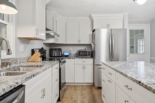 35 Salisbury Road, Keene, NH 03431