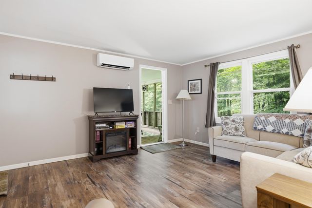 35 Salisbury Road, Keene, NH 03431