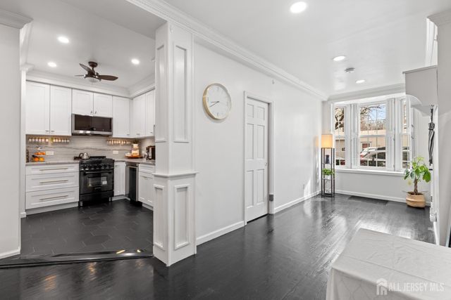 91 Coles Street 1, Jersey City, NJ 07302