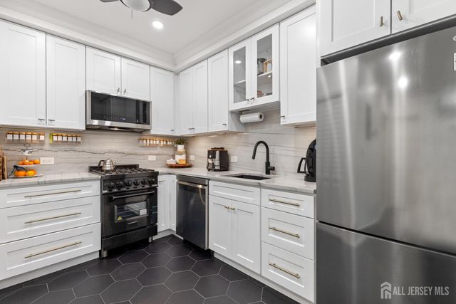 91 Coles Street 1, Jersey City, NJ 07302