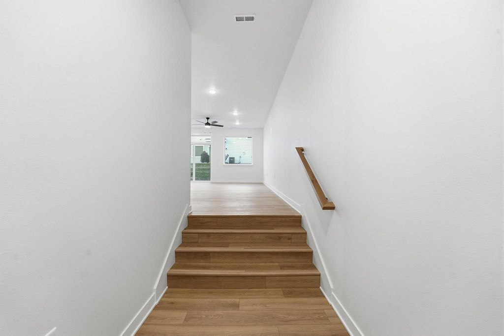 715 Campusside Place, Norwalk, IA 50211