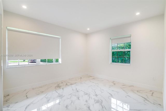 52 Camden Dr, Bal Harbour, FL 33154