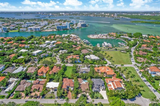 52 Camden Dr, Bal Harbour, FL 33154