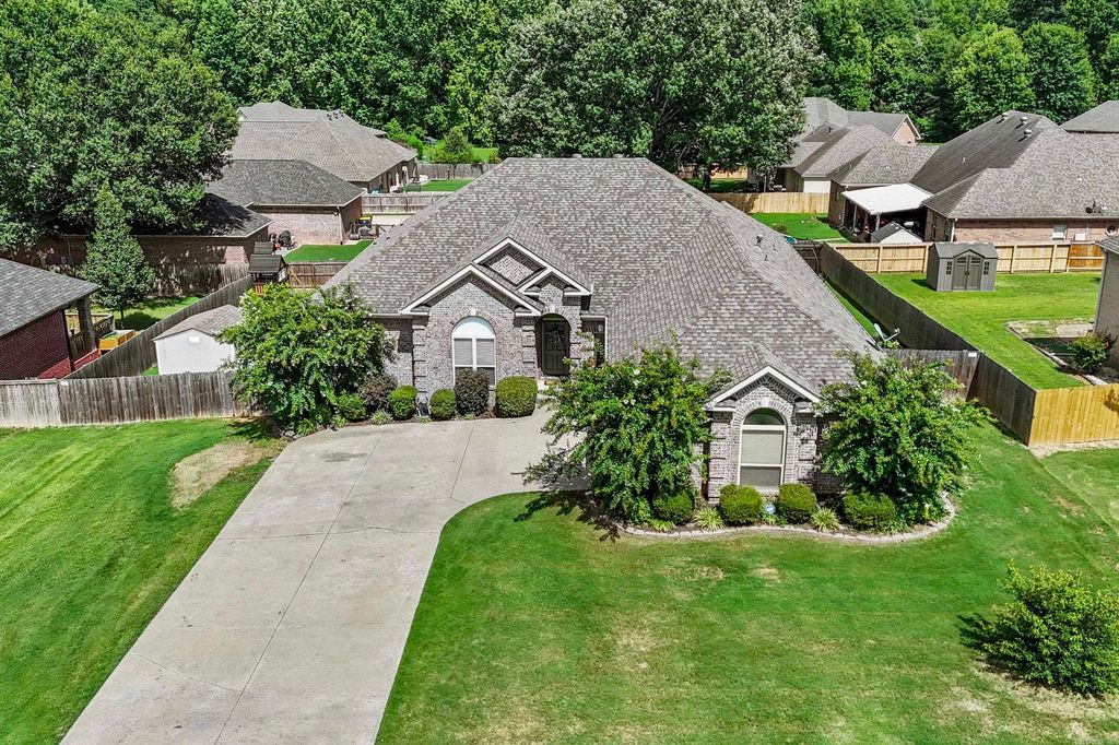 19 Cumberland Dr., Cabot, AR 72023