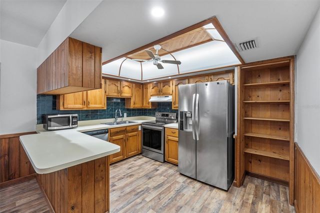 1206 W BUCKNELL AVENUE, Inverness, FL 34450