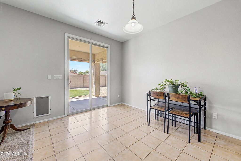17373 W PINNACLE VISTA Drive, Surprise, AZ 85387 — photo 5