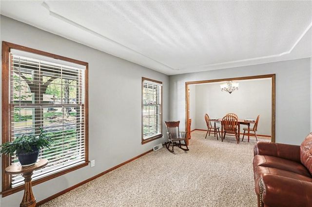 12931 Smalley Avenue, Grandview, MO 64030