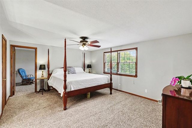 12931 Smalley Avenue, Grandview, MO 64030