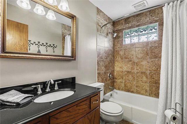 12931 Smalley Avenue, Grandview, MO 64030