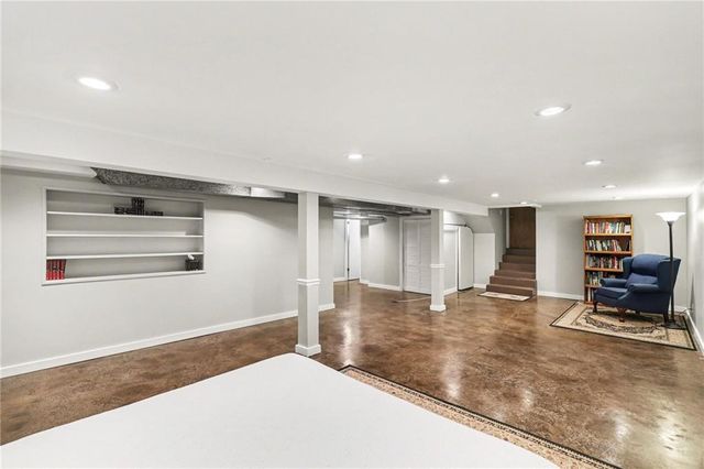 12931 Smalley Avenue, Grandview, MO 64030