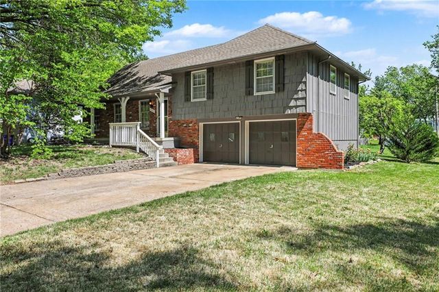 12931 Smalley Avenue, Grandview, MO 64030