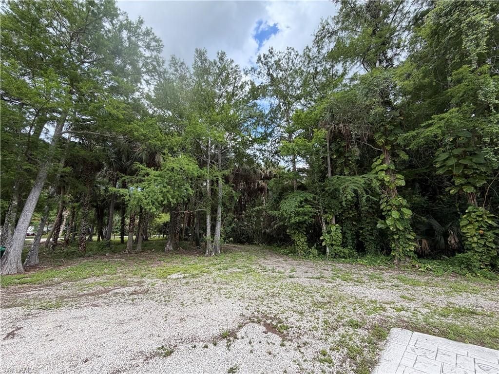 281 8th ST SE, NAPLES, FL 34117 — photo 5