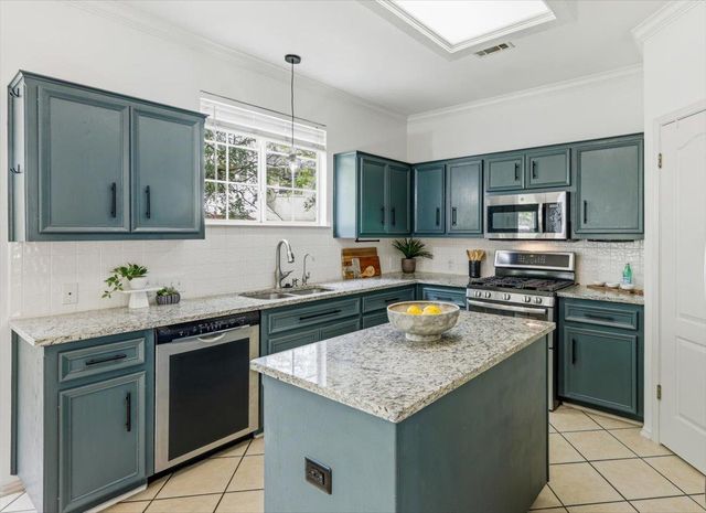 1710 Amber Skyway CV, Round Rock, TX 78665