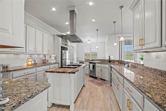 1217 N Manning Road, El Reno, OK 73036