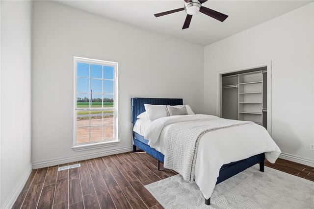 1217 N Manning Road, El Reno, OK 73036