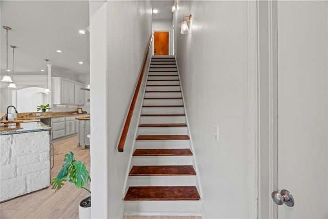 1217 N Manning Road, El Reno, OK 73036