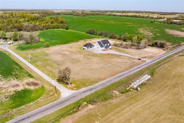 1217 N Manning Road, El Reno, OK 73036