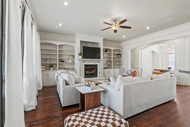 1217 N Manning Road, El Reno, OK 73036