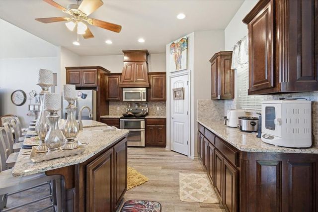 1545 Deer Meadow Lane, Guthrie, OK 73044