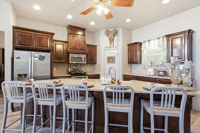 1545 Deer Meadow Lane, Guthrie, OK 73044