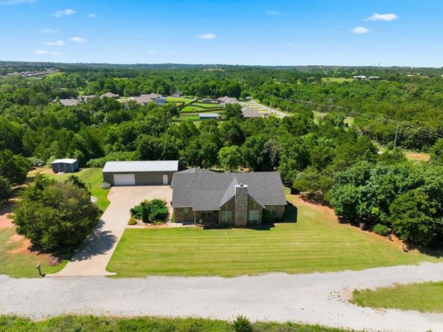 1545 Deer Meadow Lane, Guthrie, OK 73044