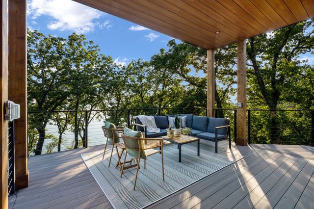 1009 Fox Hollow Lane, Oak Point, TX 75068