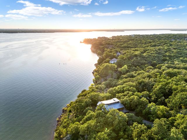 1009 Fox Hollow Lane, Oak Point, TX 75068