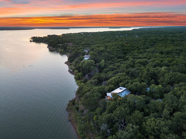 1009 Fox Hollow Lane, Oak Point, TX 75068