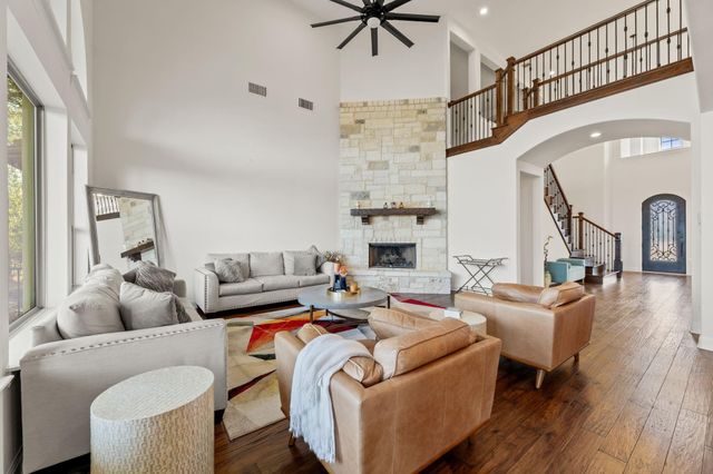 3013 Vista Heights DR, Leander, TX 78641