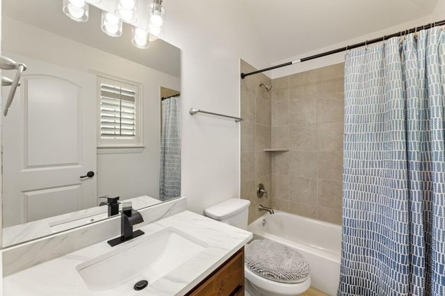 3013 Vista Heights DR, Leander, TX 78641