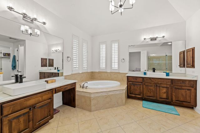 3013 Vista Heights DR, Leander, TX 78641